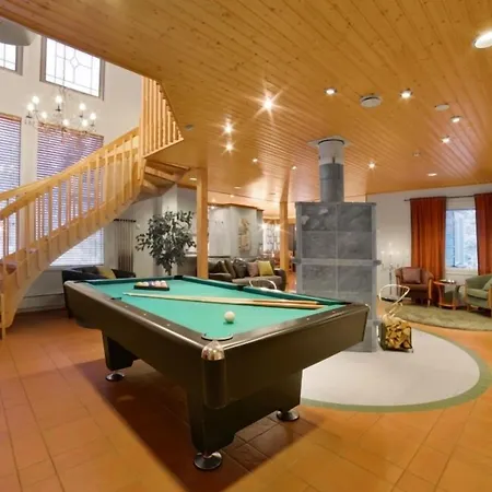 Vuokatin Aateli Tsaari Villa *