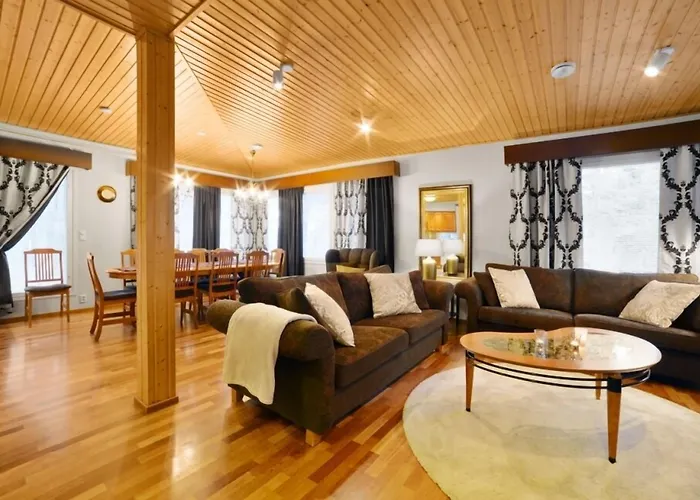 Vuokatin Aateli Tsaari * Vuokatti